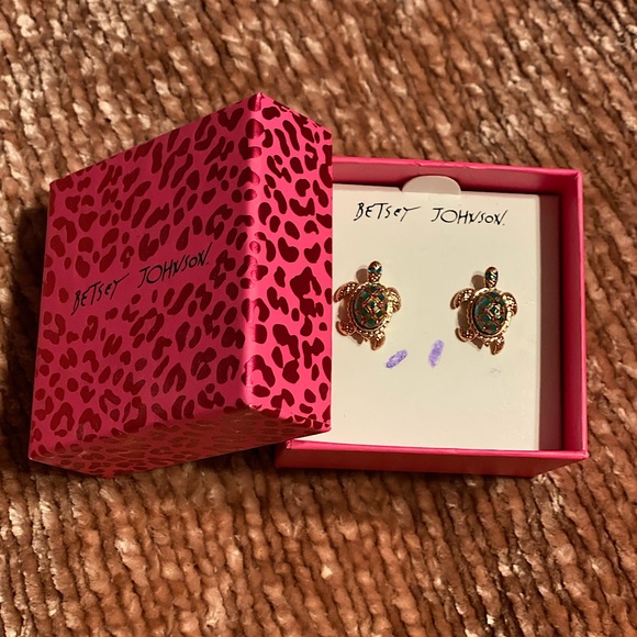 Betsey Johnson Jewelry - Betsey Johnson Turtle earrings. New in box never worn.